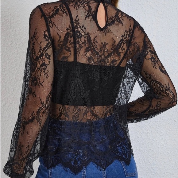 Luxe black romantic floral lace long sleeve top - Picture 3 of 9